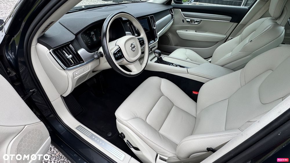 Volvo V90 D3 Geartronic Momentum - 36