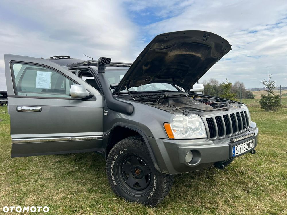 Jeep Grand Cherokee - 17