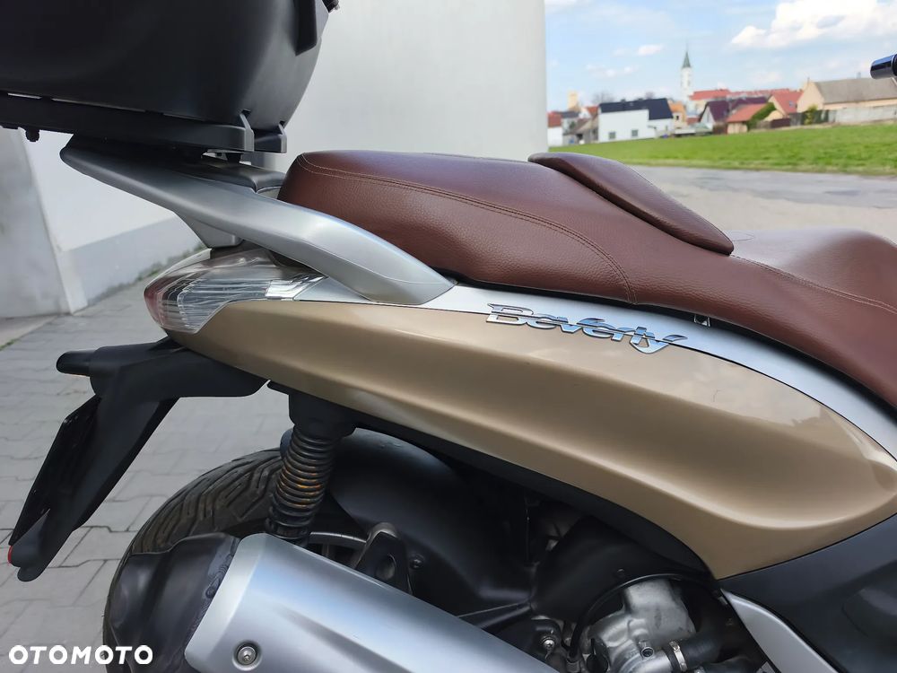 Piaggio Beverly - 22