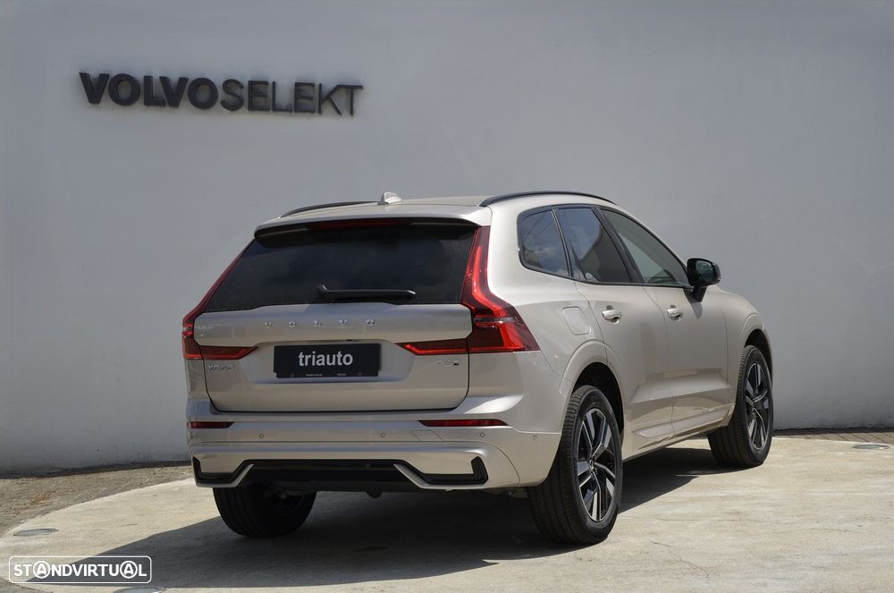 Volvo XC 60 2.0 T6 PHEV Plus Dark AWD - 3