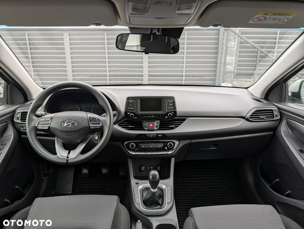 Hyundai i30 1.4 Classic + - 21