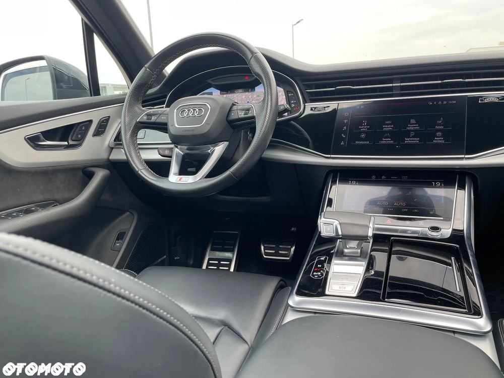 Audi Q7 55 TFSI mHEV Quattro S Line Tiptr - 28