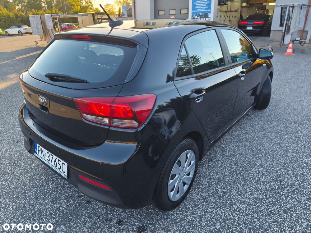 Kia Rio 2021 photo 2