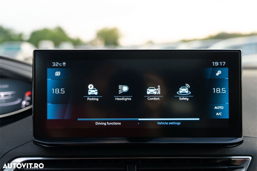 Peugeot 5008 BlueHDI 130 EAT8 Allure - 38