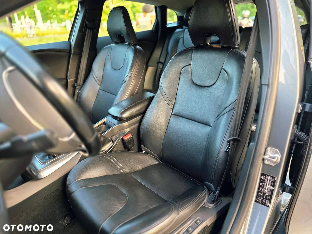 Volvo V40 - 19