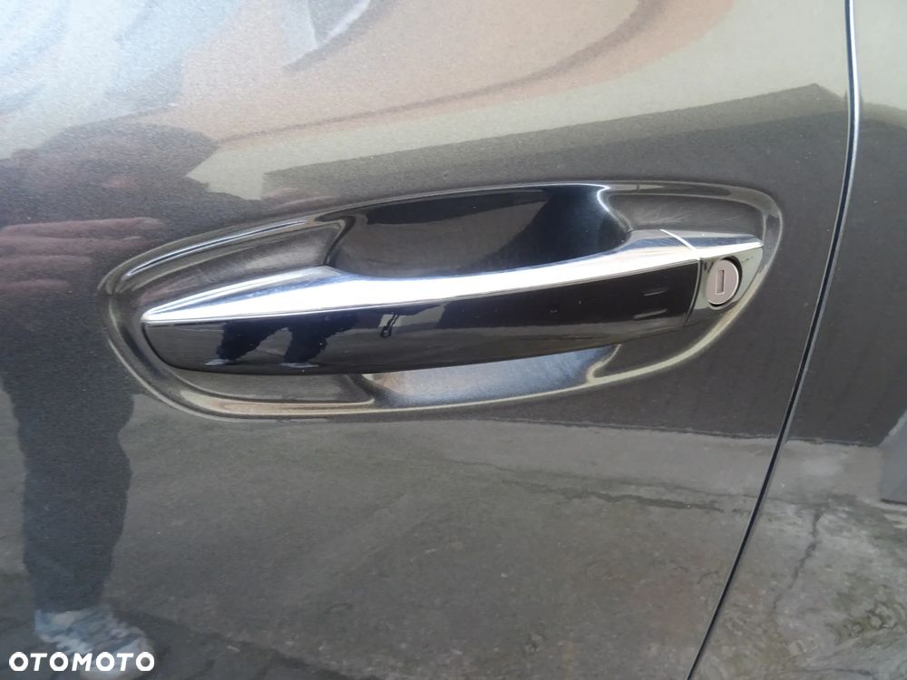 Citroën C4 Picasso 1.6 e-HDi Exclusive - 17