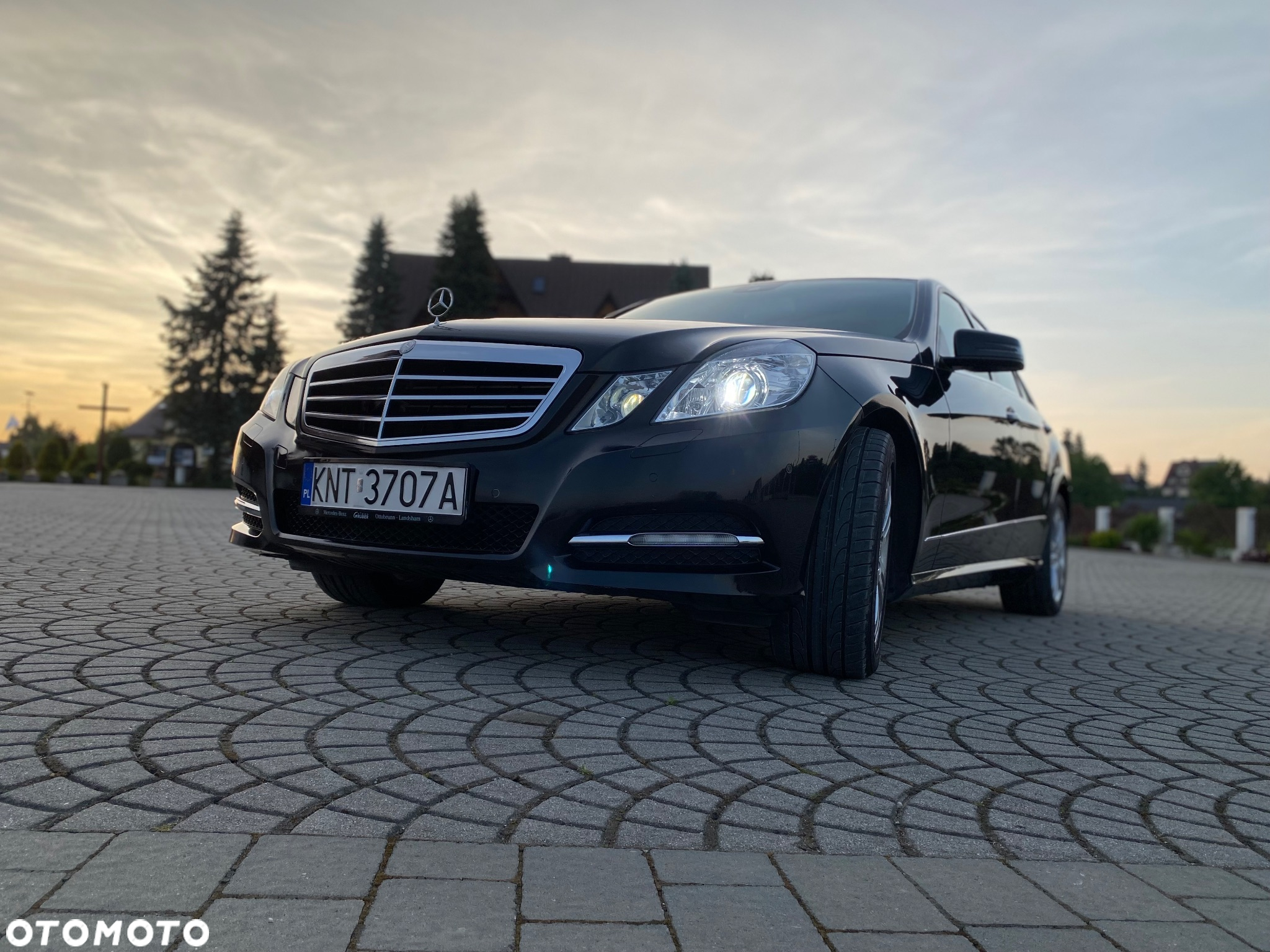 Mercedes-Benz Klasa E 350 T CDI DPF 4Matic BlueEFFICIENCY 7G-TRONIC Avantgarde - 19