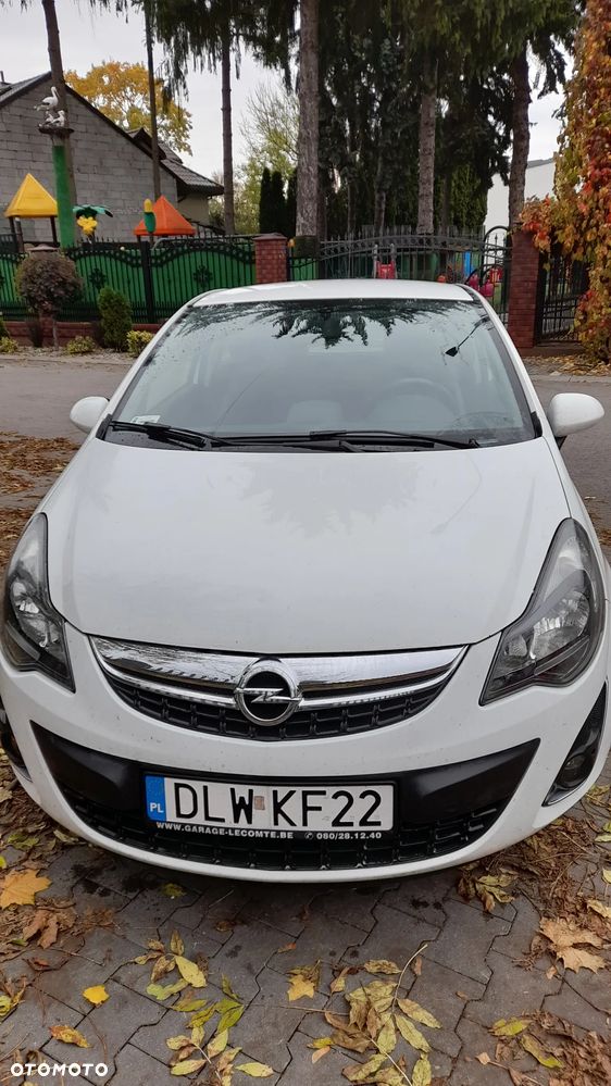 Opel Corsa 2014 photo 2