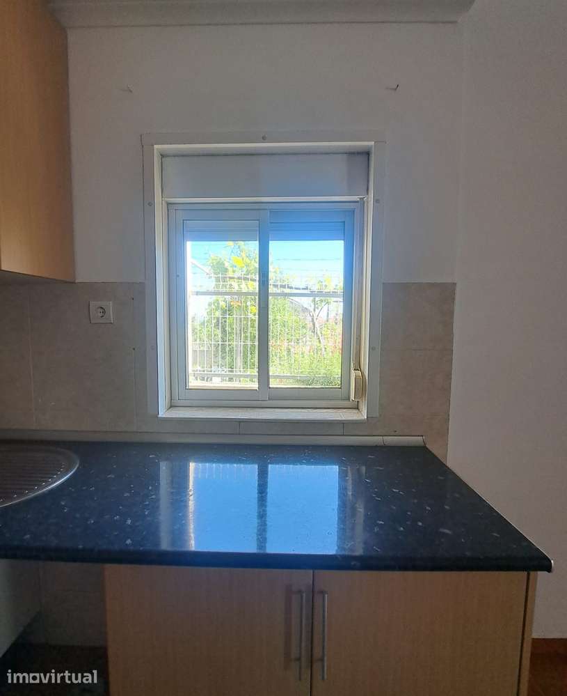 Arrendamento de apartamento T3 - Portela da Azoia - Grande imagem: 3/10