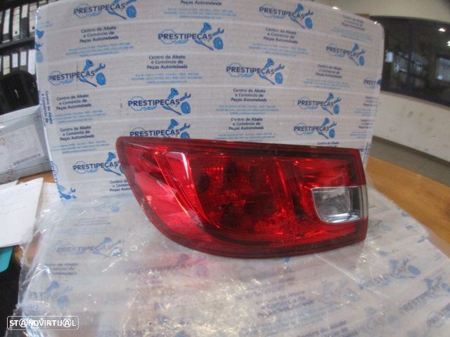 Farol Tras 265553752R RENAULT CLIO 4 FASE 1 2016 1.5DCI 75CV 5P BRANCO ESQ ORIGINAL Apoio Partido - 1
