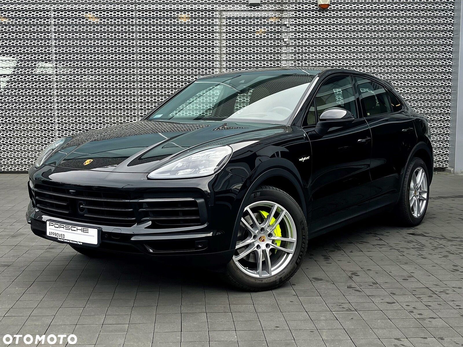 Porsche Cayenne - 1