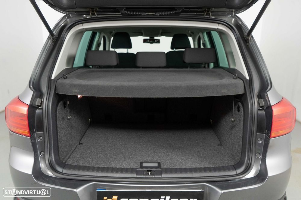 VW Tiguan 2.0 TDi Sport BlueMotion - 22