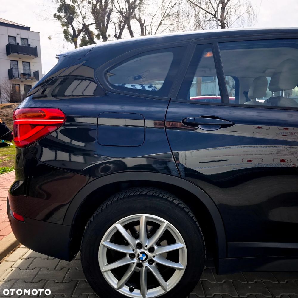 BMW X1 sDrive18d Sport Line - 9