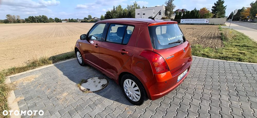 Suzuki Swift 2007 photo 4