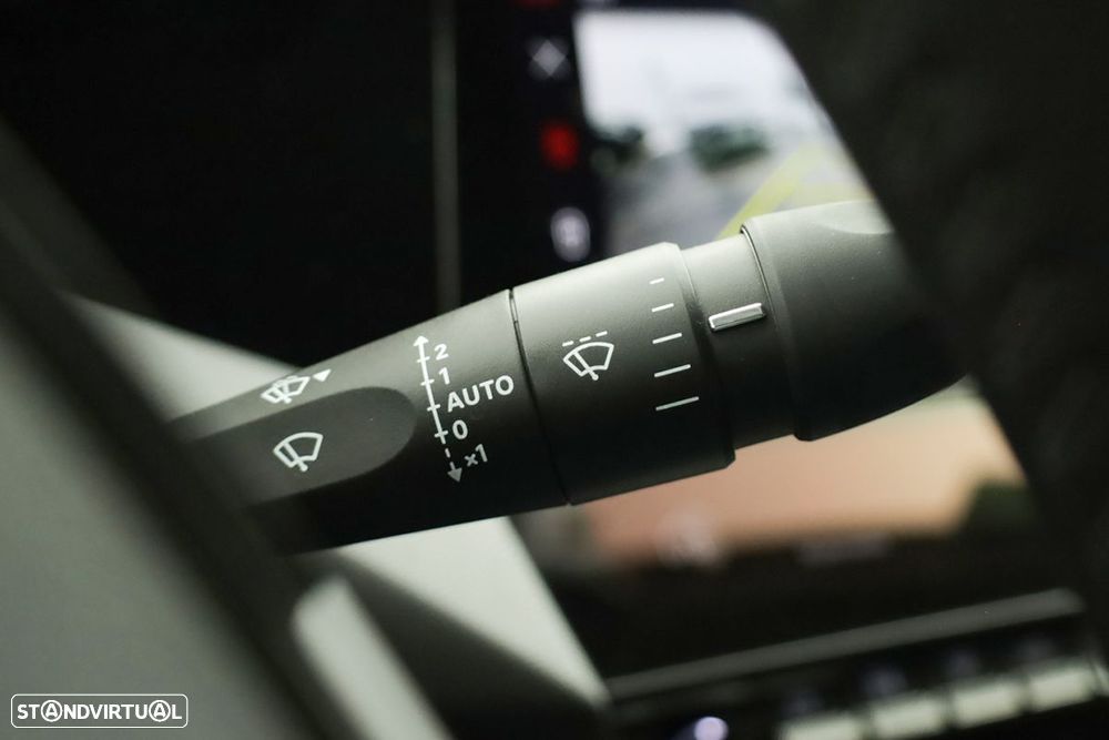 Peugeot 408 1.2 PureTech Allure EAT8 - 15