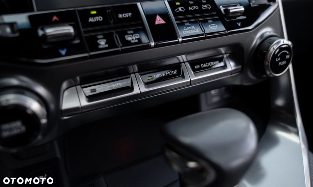 Lexus LX - 22