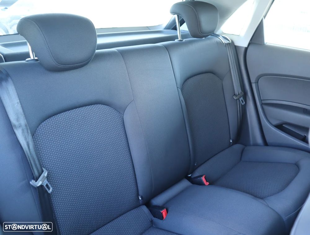 Audi A1 Sportback 1.6 TDI Advance - 23