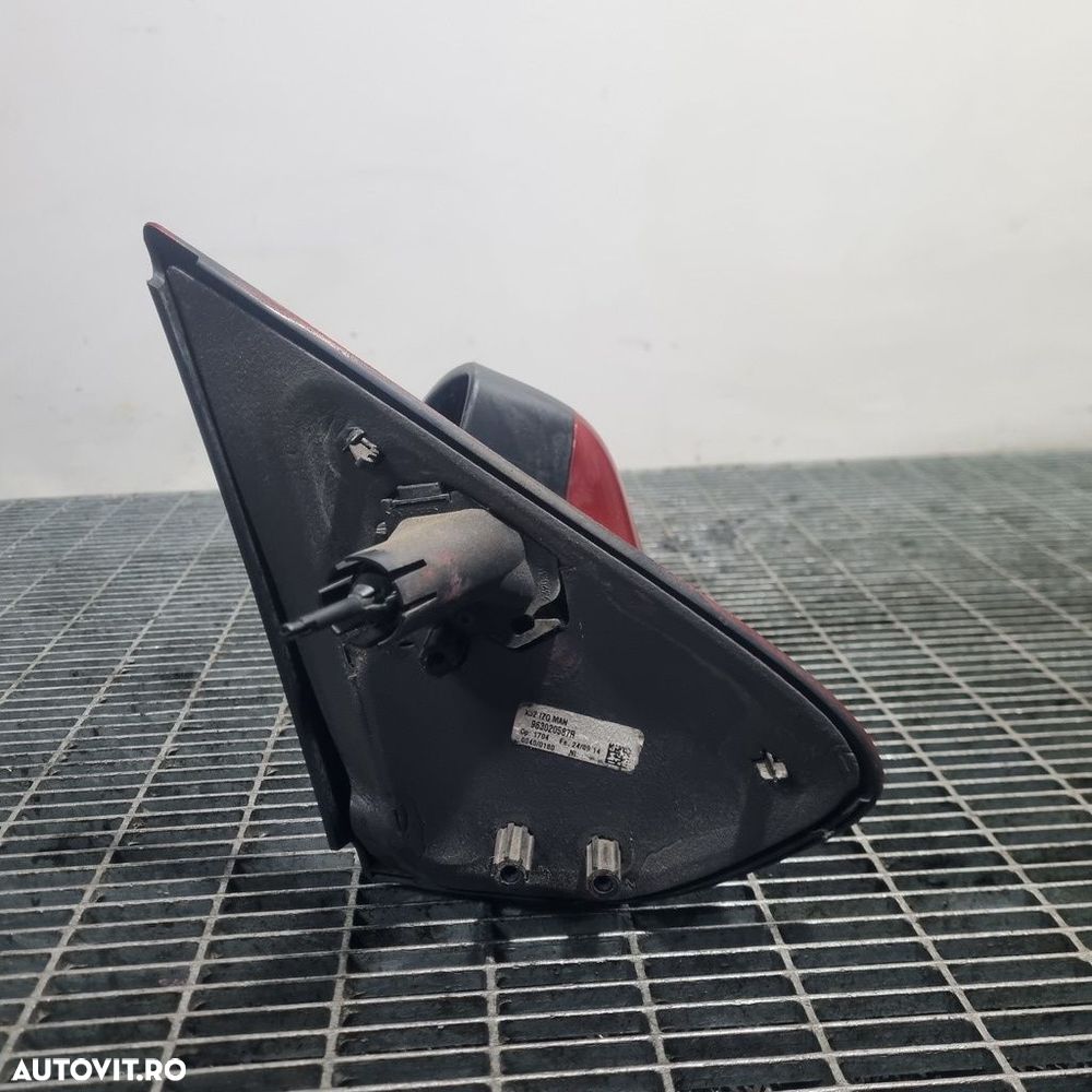 Oglinda stanga Dacia Sandero 2 Stepway 2012 - 2016 4 Usi Rouge de Feu TEB76 (1514) Fără ... - 2