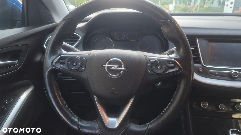 Opel Grandland X 1.2 T GPF Design&Tech S&S - 34