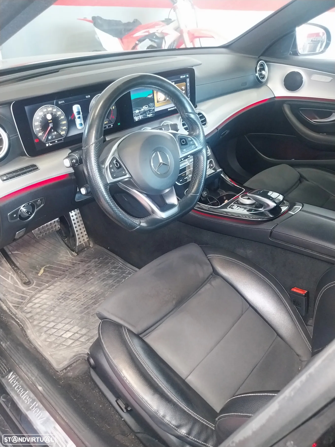 Mercedes-Benz E 220 d AMG Line - 8