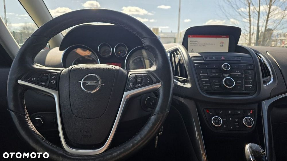 Opel Zafira - 9