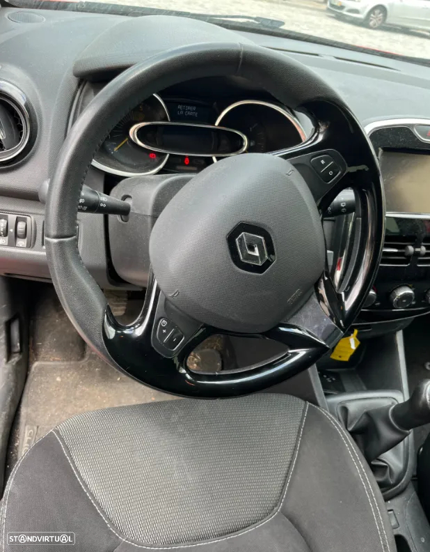 Renault Clio IV 1.5DCI Ano 2014 Para Peças - 12