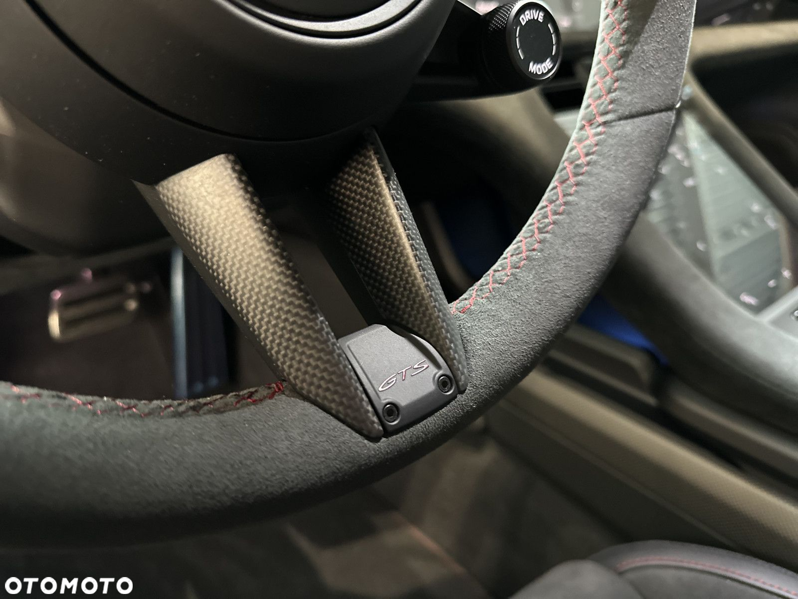 Porsche Taycan GTS Sport Turismo - 17