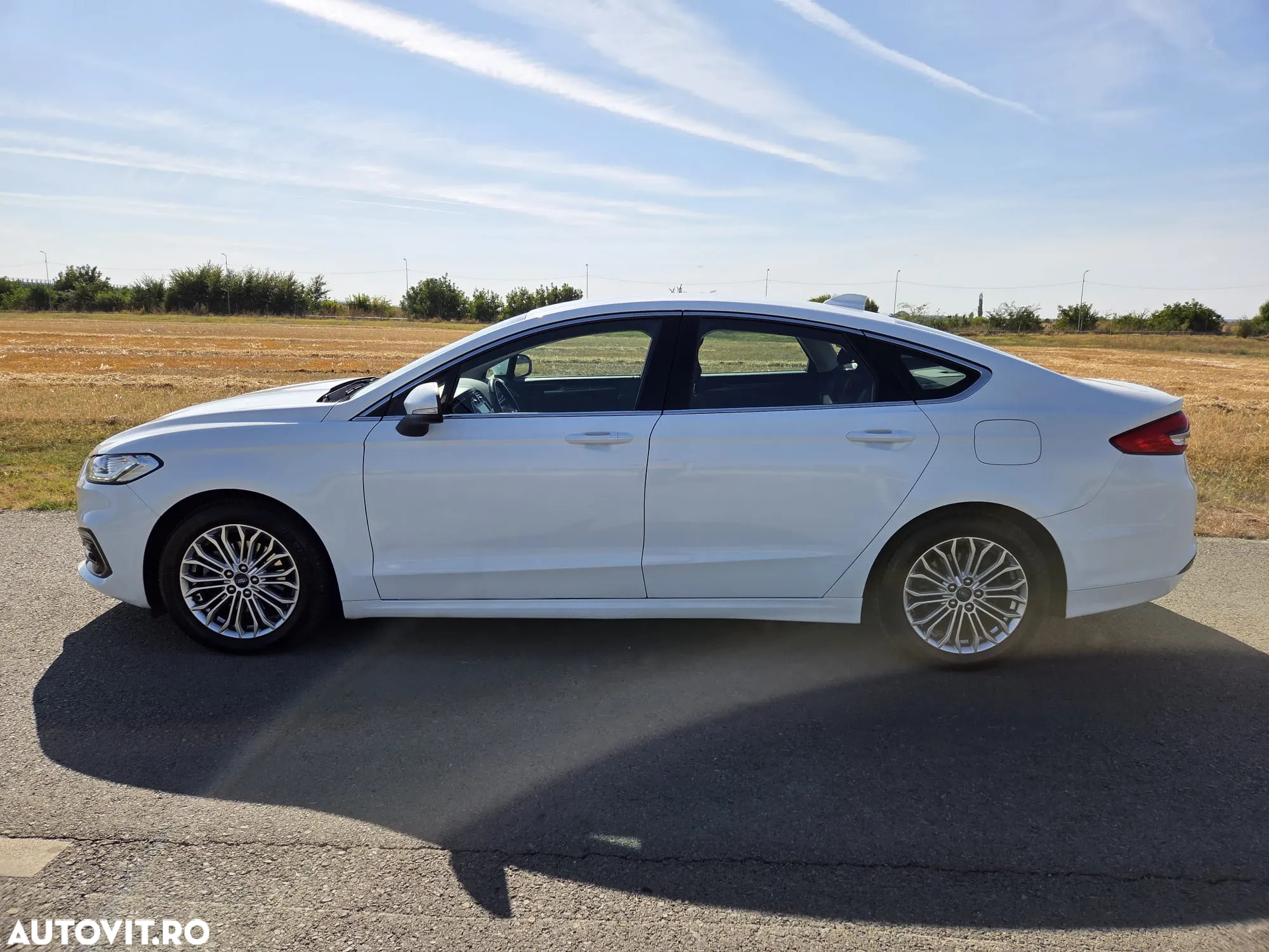 Ford Mondeo 2.0 HEV Titanium - 8