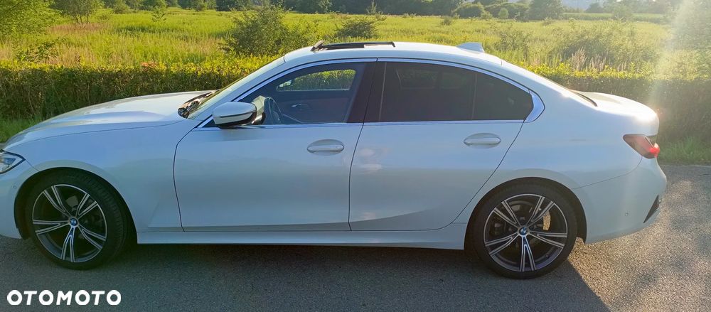 BMW Seria 3 320d Luxury Line sport - 2