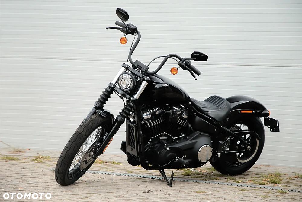 Harley-Davidson Softail Street Bob - 3