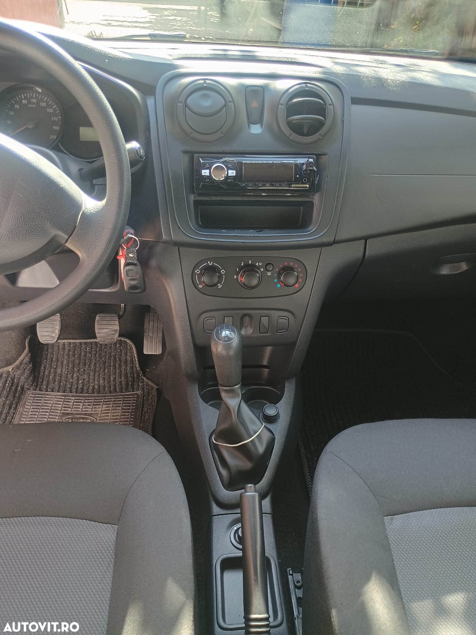 Dacia Sandero 1.2 75CP Acces - 7