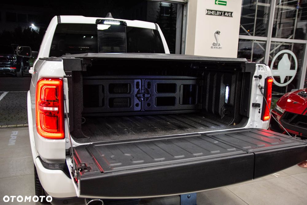RAM 1500 Tungsten - 12