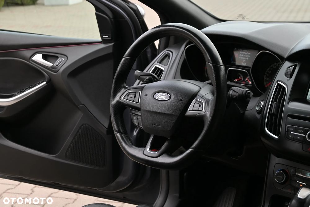 Ford Focus 2.0 TDCi ST-2 PowerShift - 23