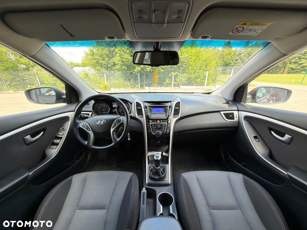 Hyundai i30 blue 1.4 Passion - 21