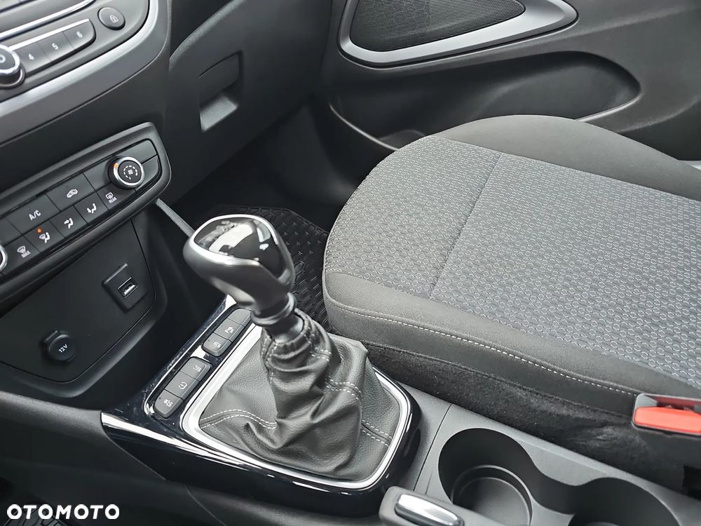 Opel Crossland X - 16