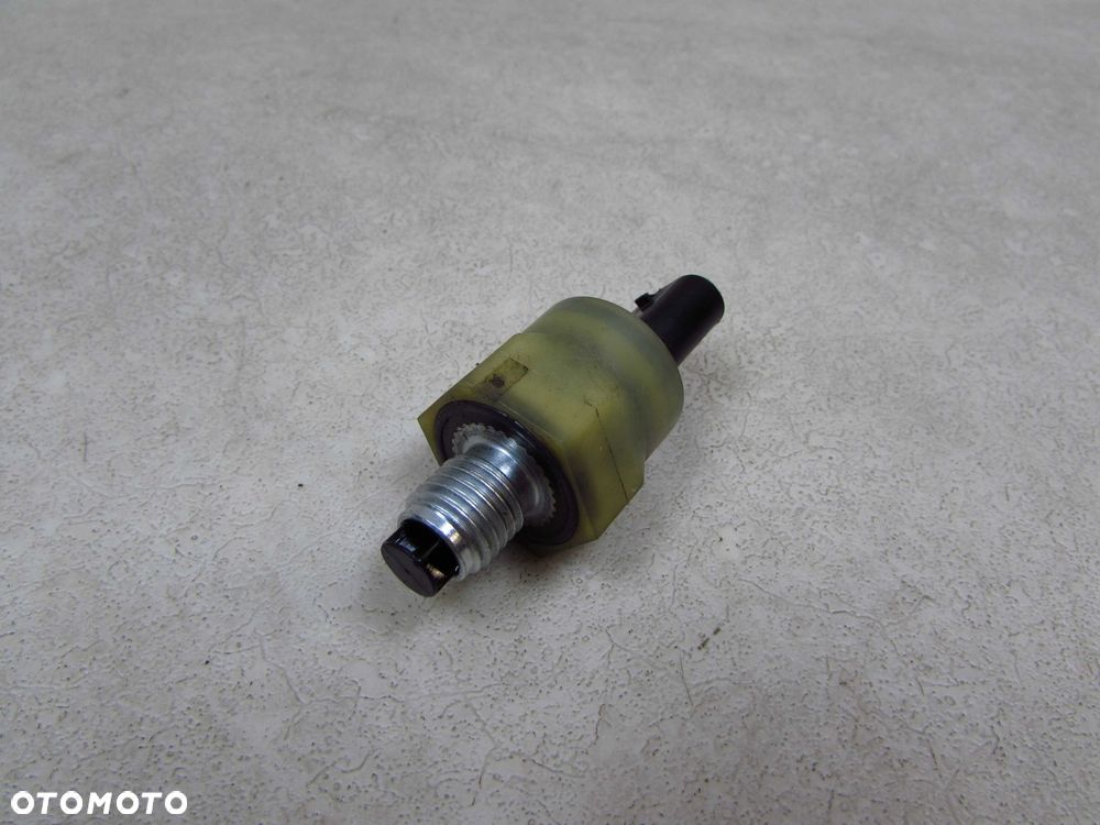 VOLVO XC60 V60 S60 2.4 D5 08-17 CZUJNIK CISNIENIA OLEJU 9487295AA - 1