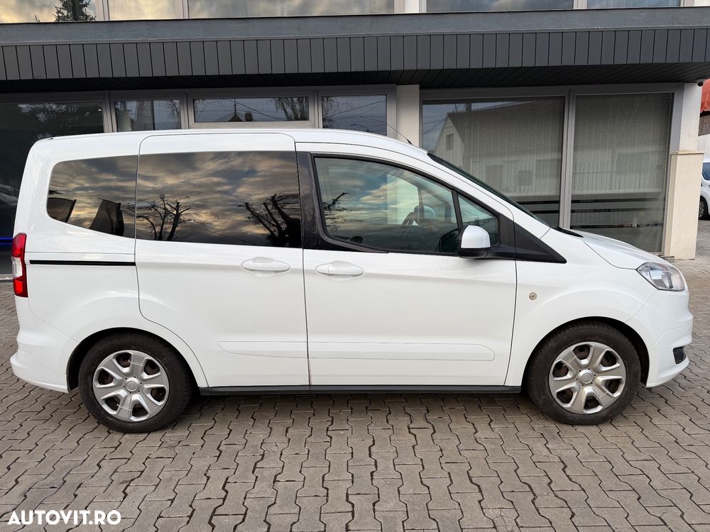 Ford Tourneo Courier 1.0 EcoBoost S&S Trend - 2