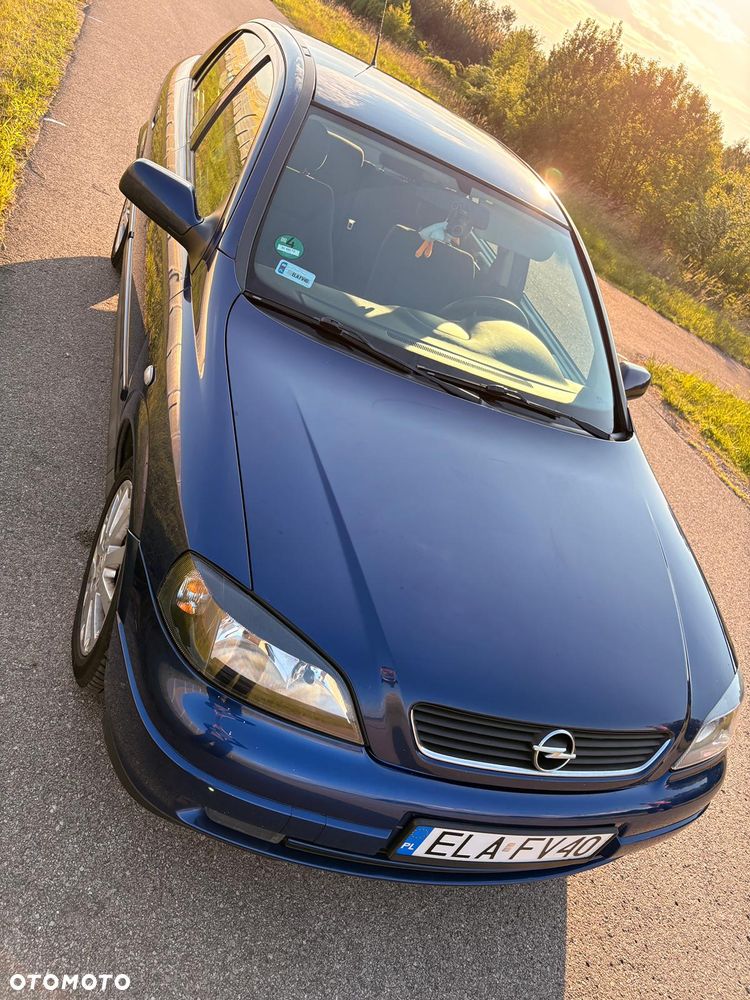 Opel Astra 1.8 Sport - 1