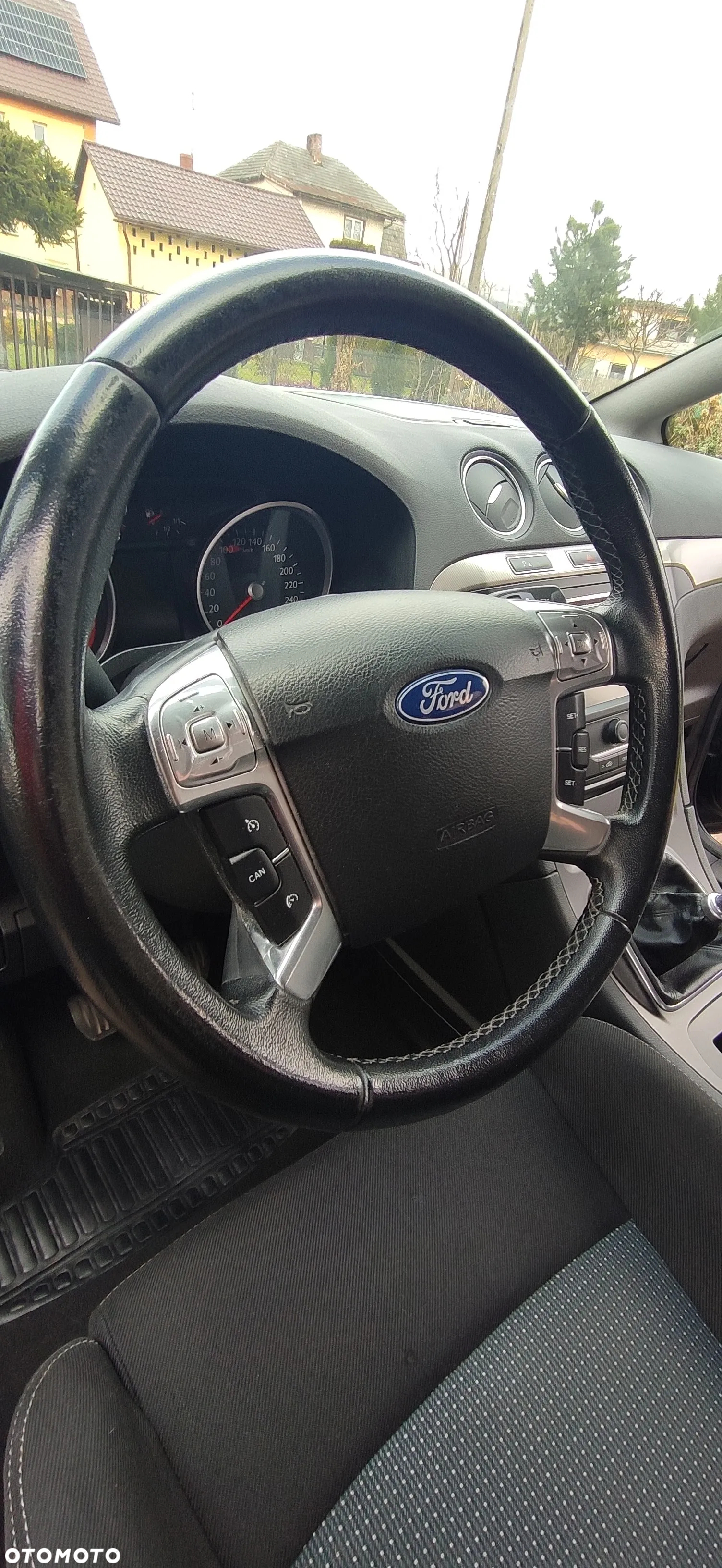 Ford S-Max - 25