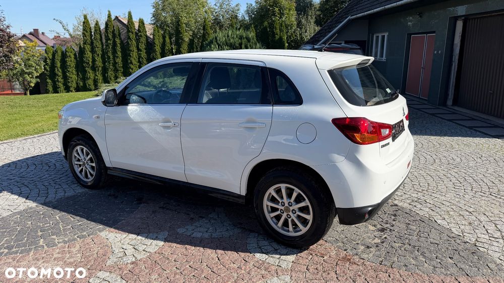 Mitsubishi ASX - 15