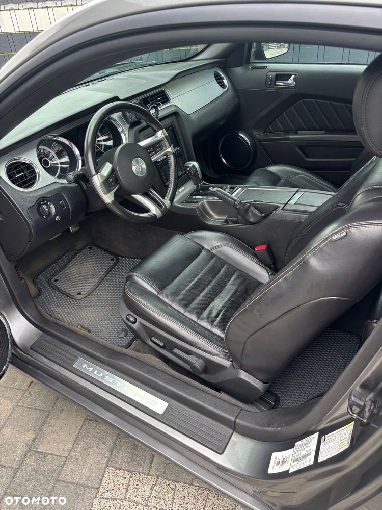 Ford Mustang 3.7 V6 - 8