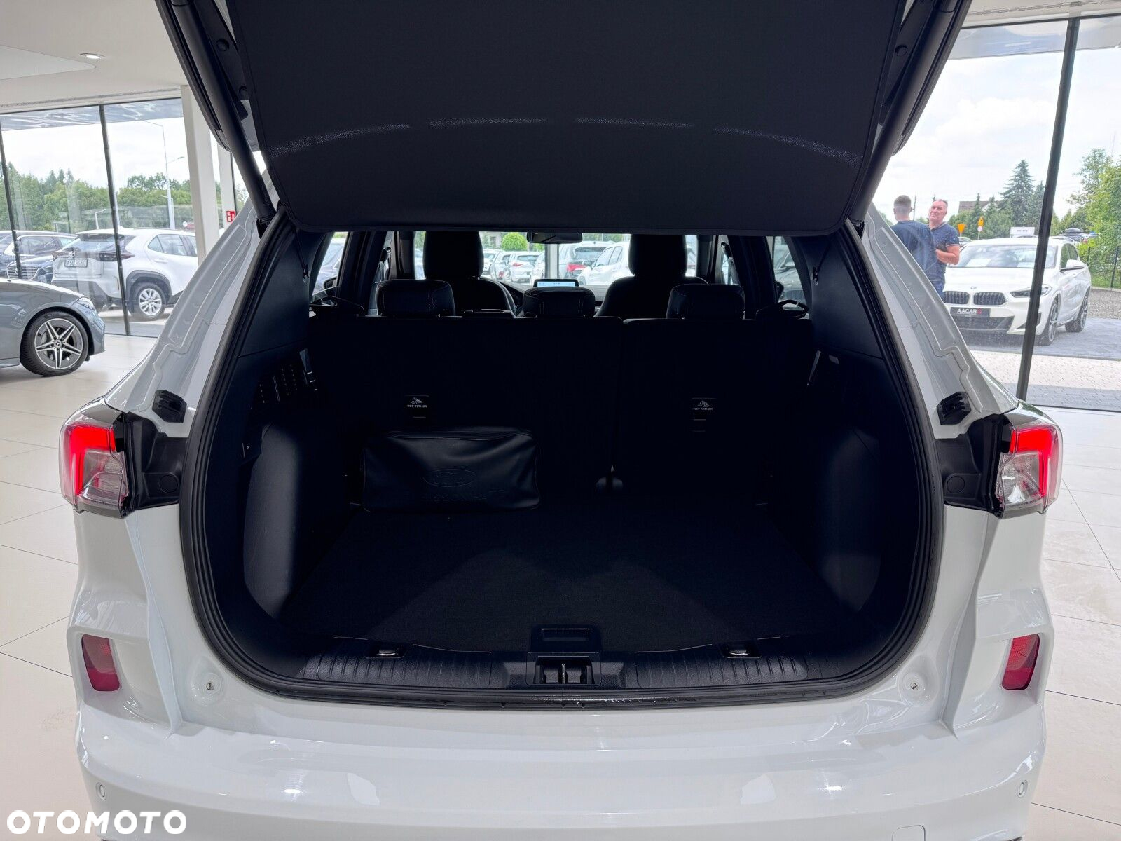 Ford Kuga - 17