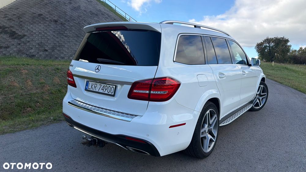 Mercedes-Benz GLS - 2