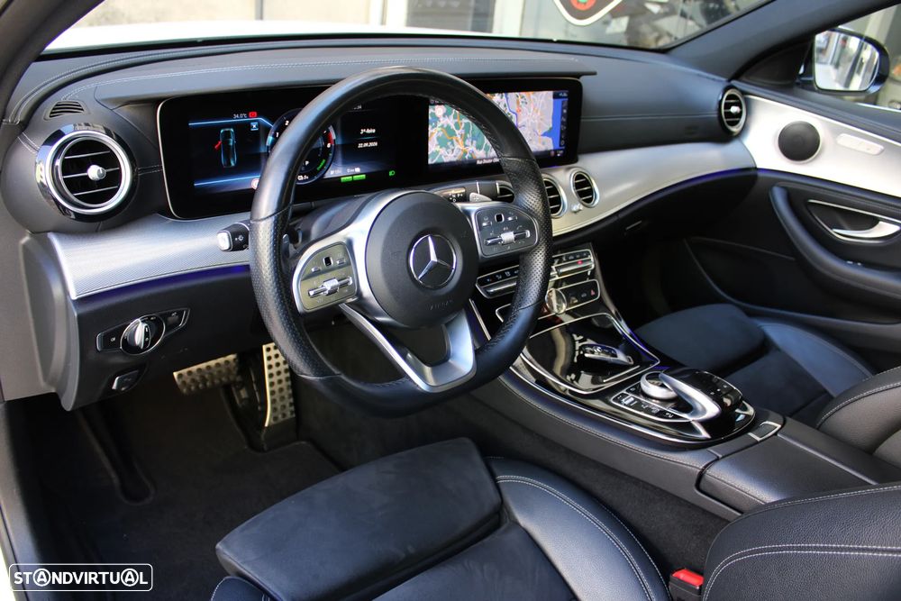 Mercedes-Benz E 300 de 4Matic 9G-TRONIC AMG Line - 21