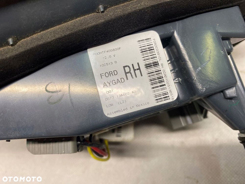 LAMPA PRAWA TYŁ W KLAPE FORD FUSION MK2 USA - 5