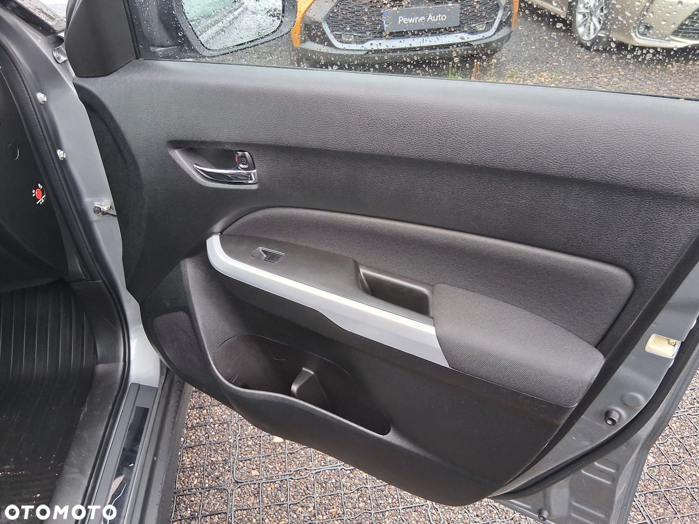 Suzuki Vitara 1.6 Premium 2WD - 28