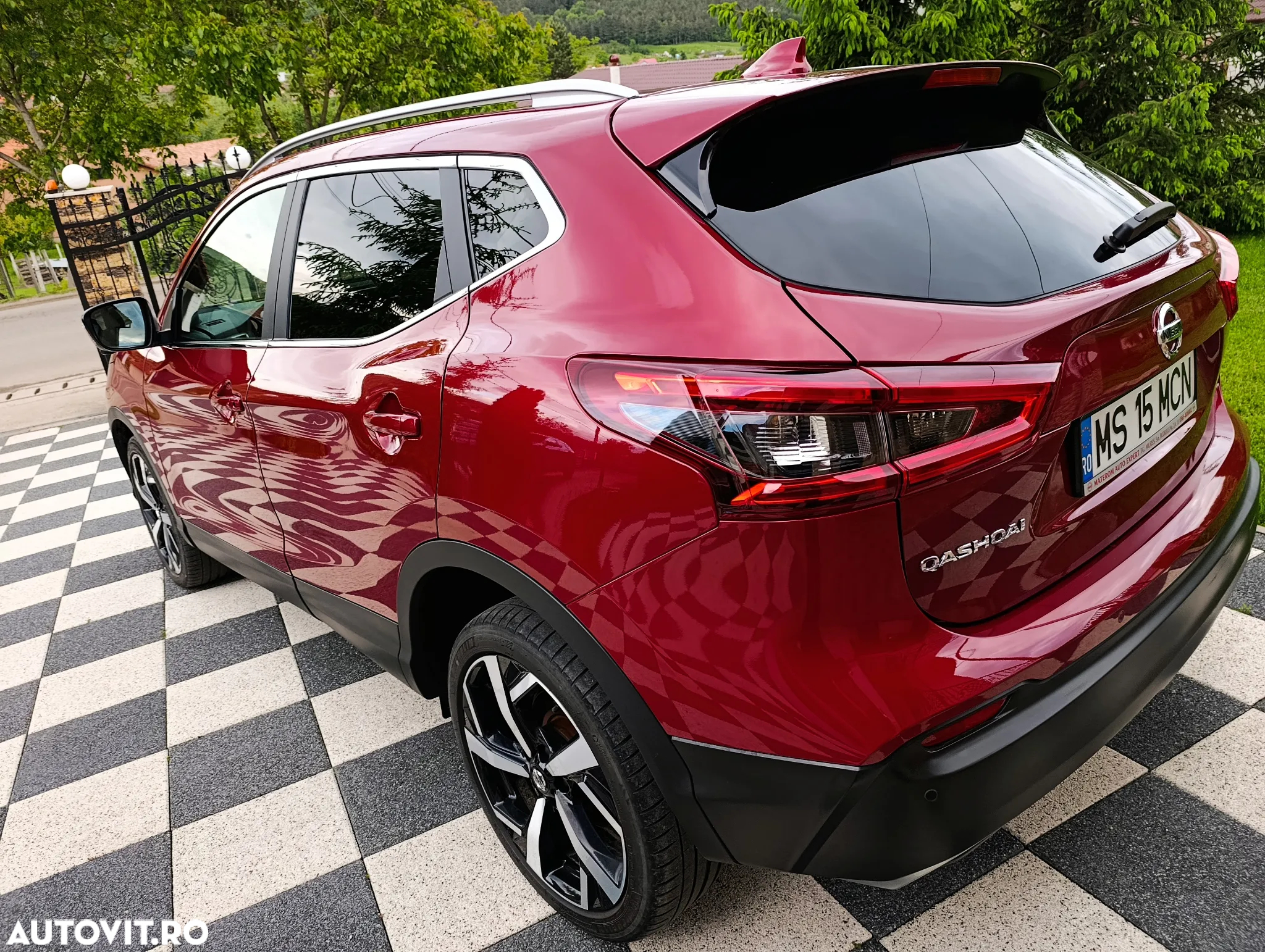 Nissan Qashqai 1.7D 150CP ALL MODE 4X4-I Tekna - 6