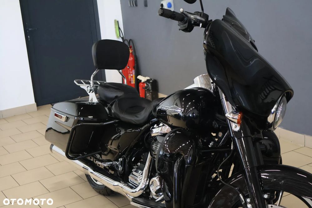 Harley-Davidson Touring Street Glide - 1