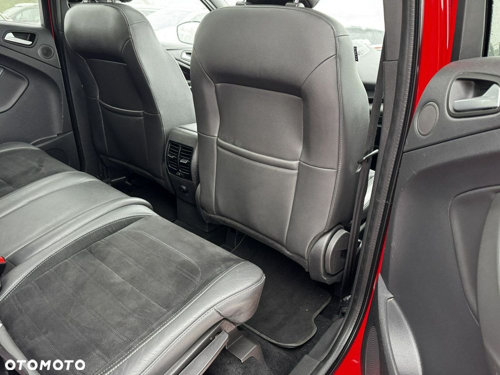 Ford Kuga 2.0 TDCi 4x2 ST-Line - 15