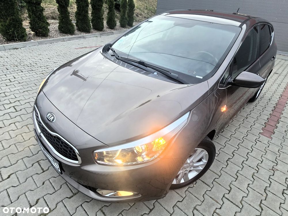 Kia Ceed 1.4 CVVT Spirit - 3